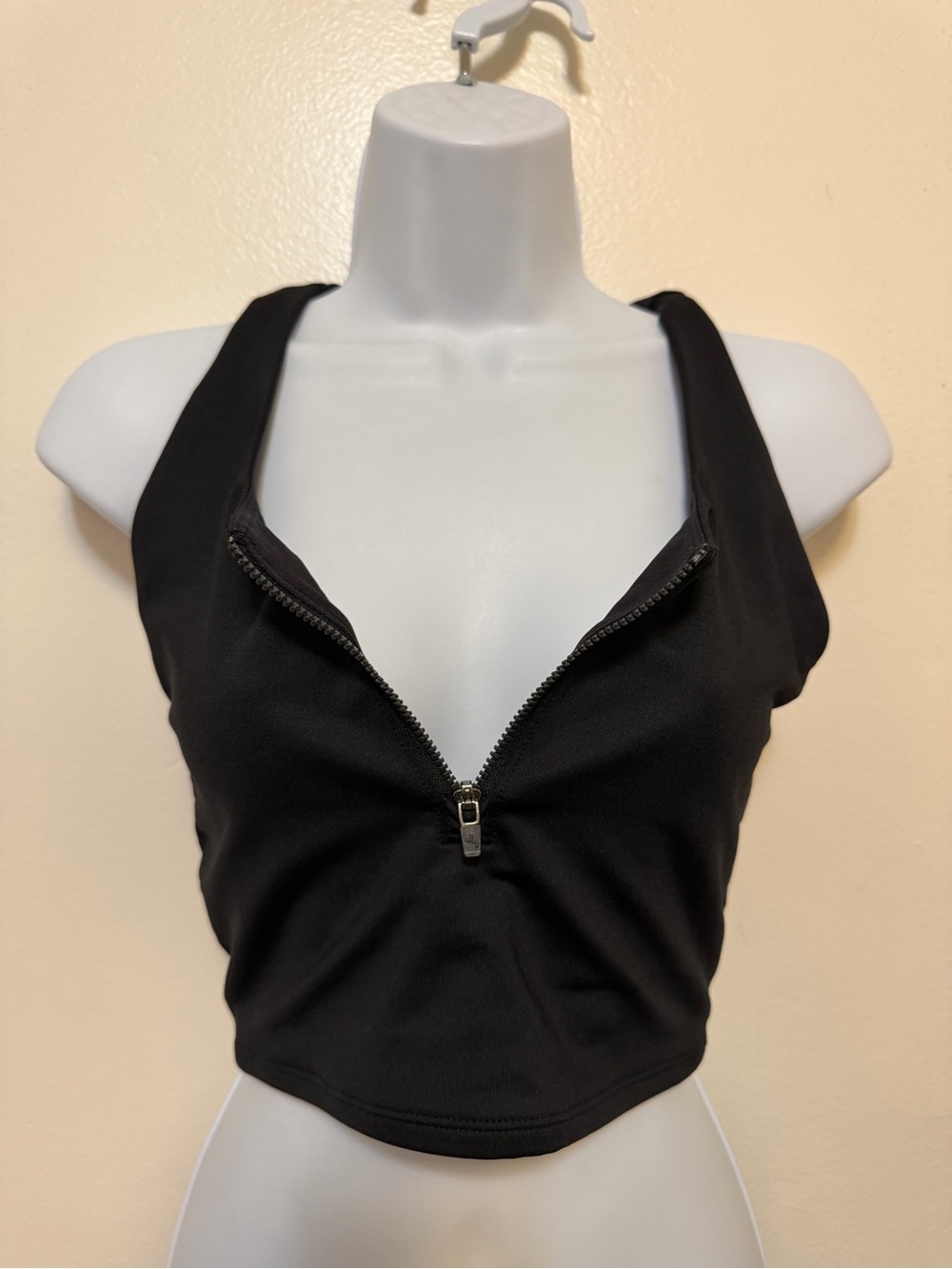 JoyLab Black Zipper Workout Crop Tank